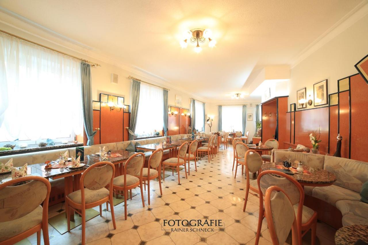 Cafe Am Donautor * Kelheim